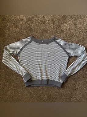 Lululemon Devi Crew, Size Large